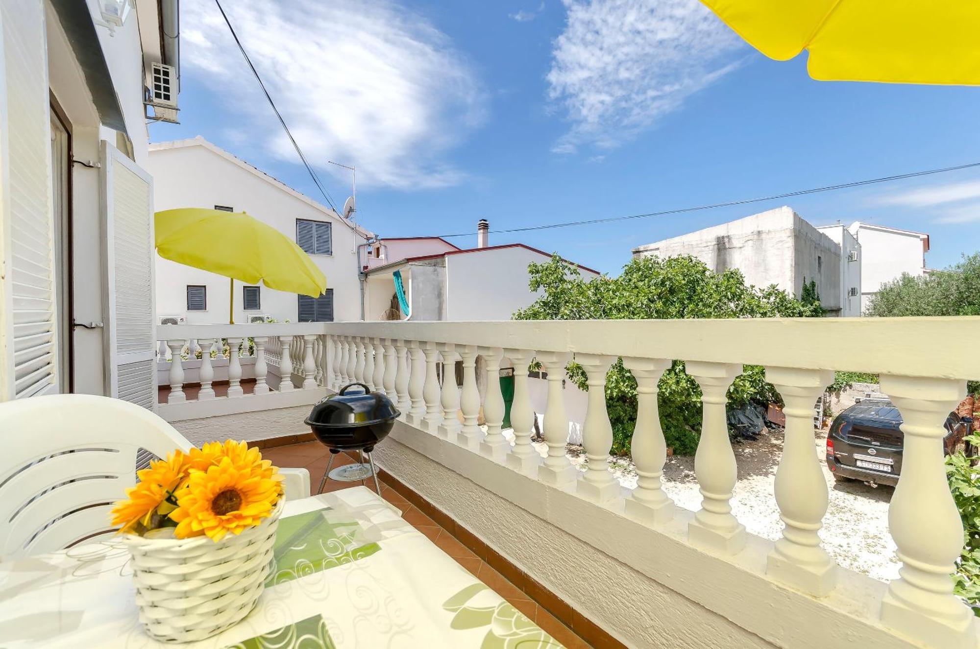 Apartment And Rooms Artina Vodice Buitenkant foto