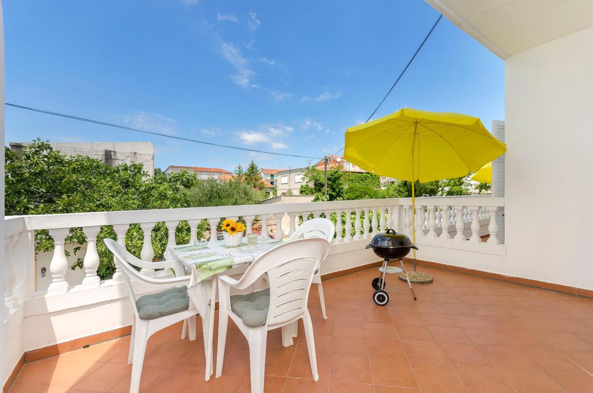 Apartment And Rooms Artina Vodice Buitenkant foto