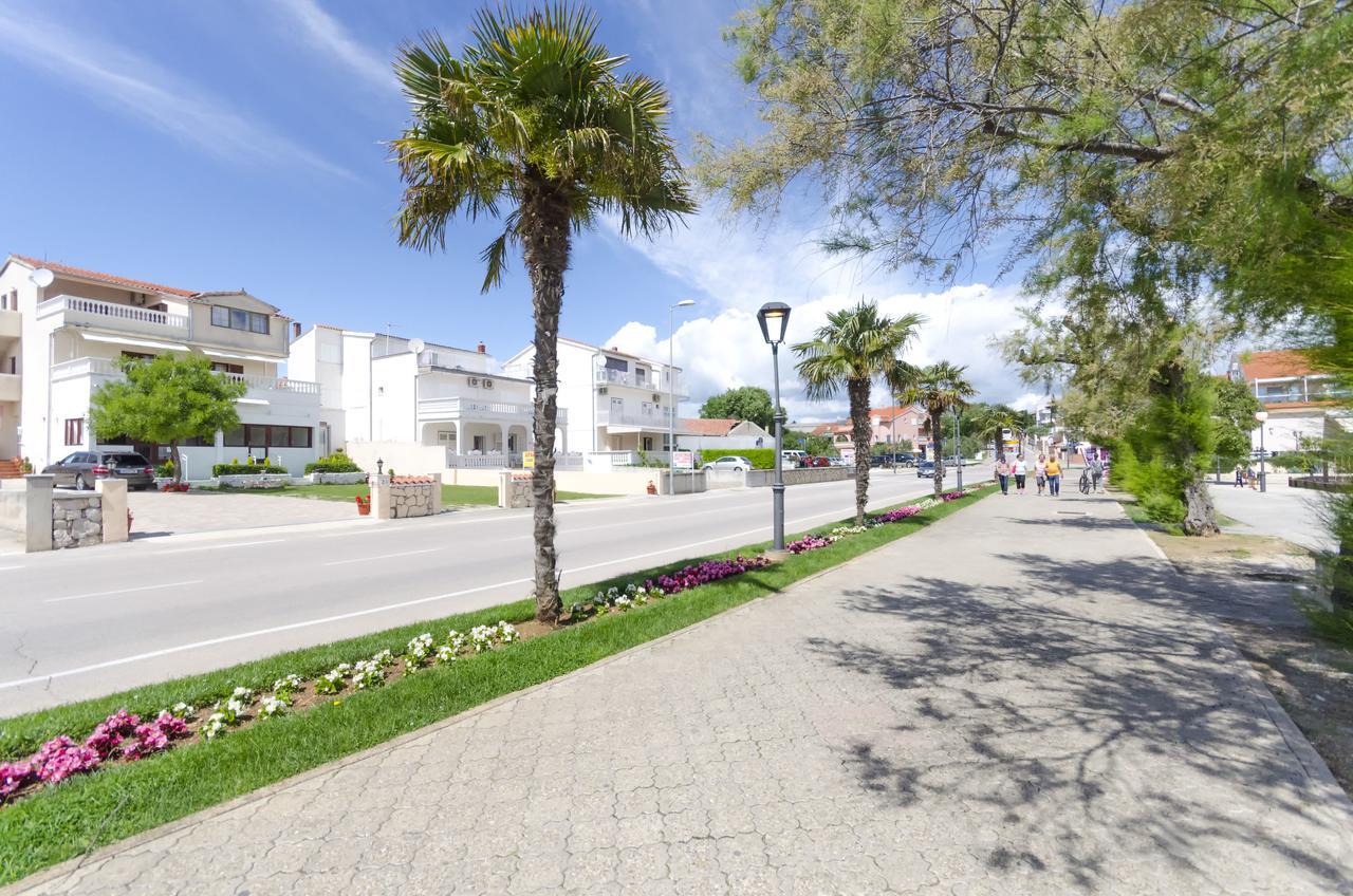 Apartment And Rooms Artina Vodice Buitenkant foto